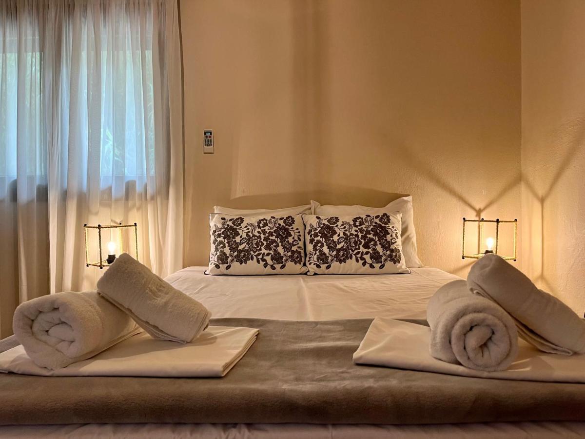 The Beach House - Apartments & Studios (Adults Only) Afytos Eksteriør bilde