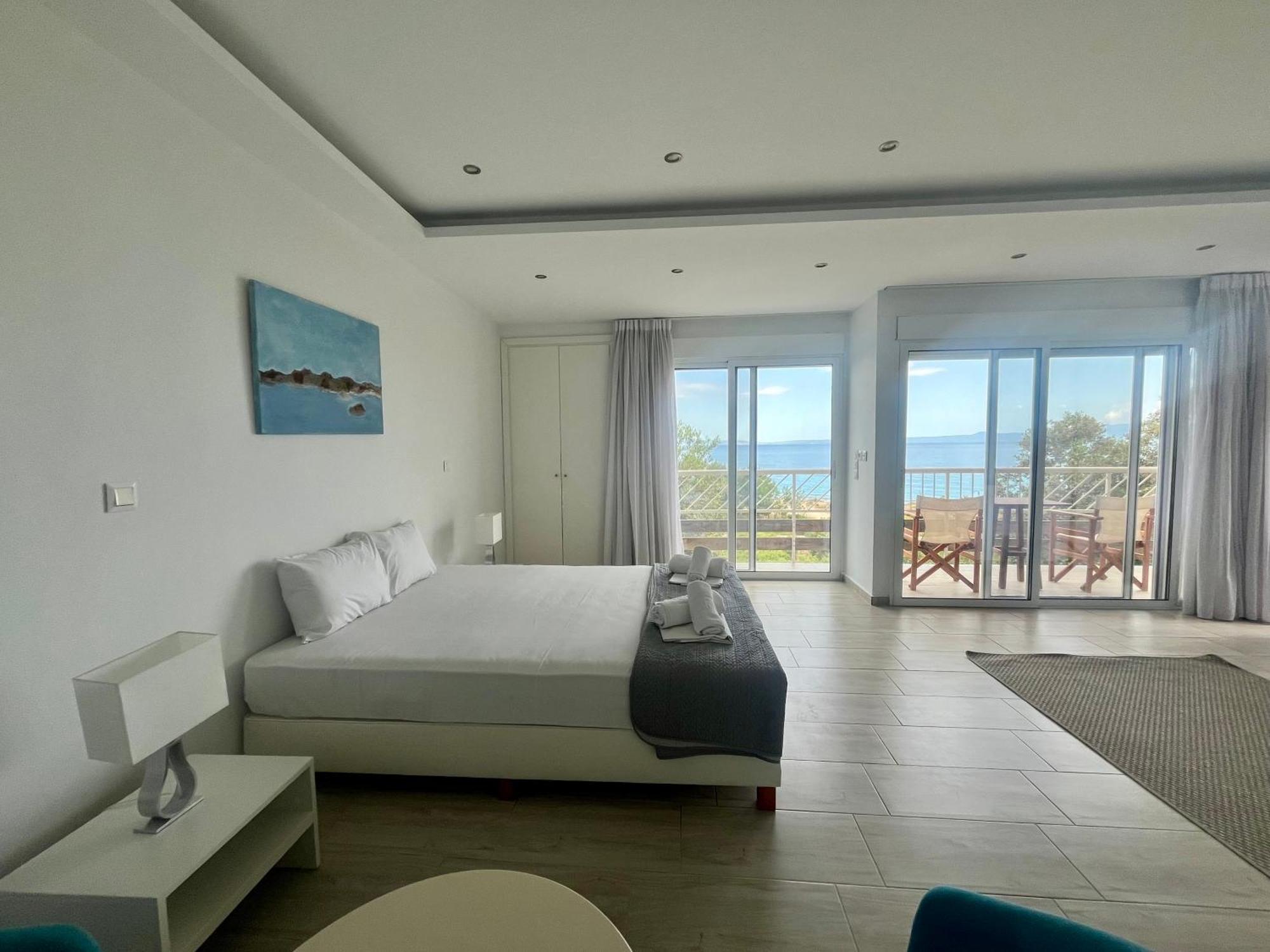 The Beach House - Apartments & Studios (Adults Only) Afytos Eksteriør bilde