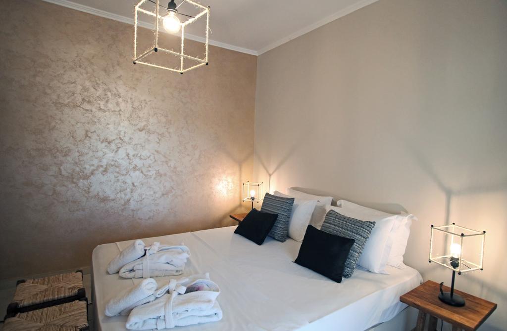 The Beach House - Apartments & Studios (Adults Only) Afytos Eksteriør bilde